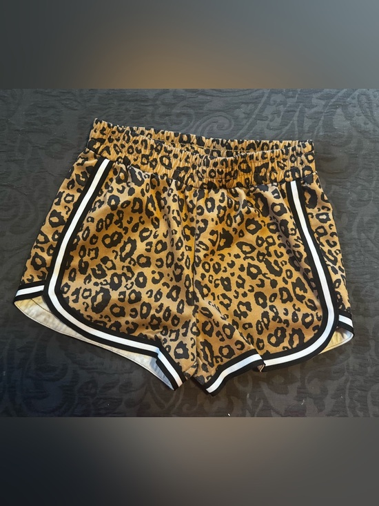 No Boundaries Pants - No Boundaries Leopard Shorts Women’s Small